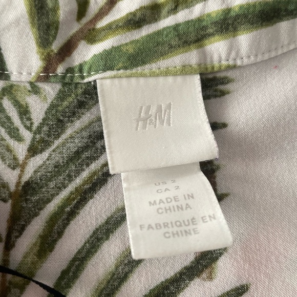 H&M Palm Leaf Print Shirt Dress Size 2 - Picture 5 of 6